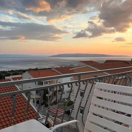 Solis Apartment *